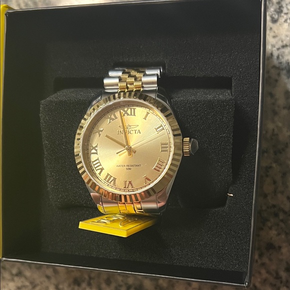 Invicta Gold and Silver Two-Tone Men’sWatch
